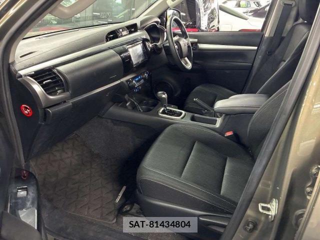 Toyota HILUX 2022-09 8816164-5
