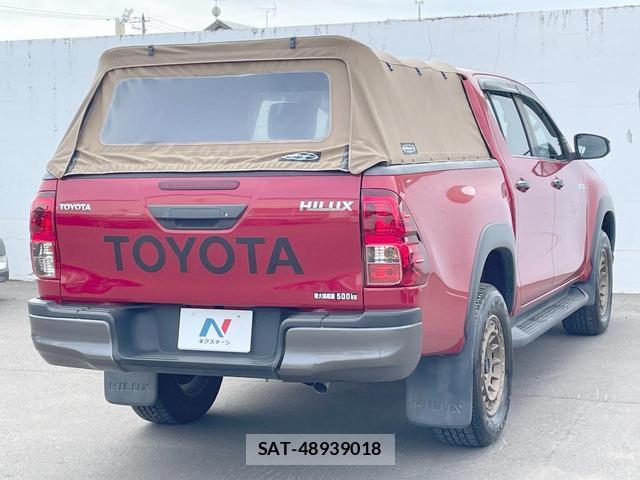 Toyota HILUX 2019-02 8817186-17