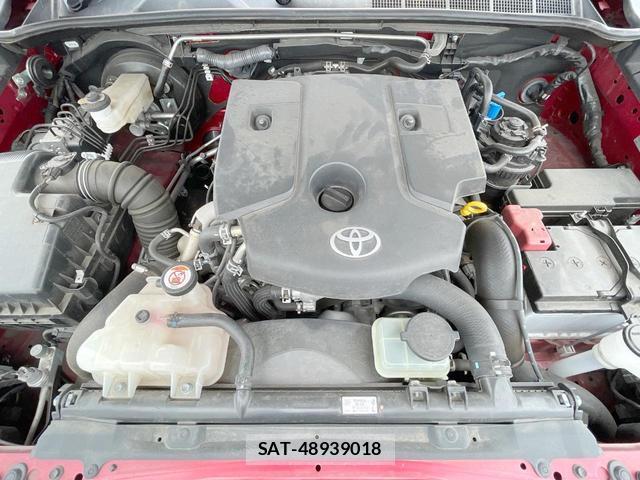 Toyota HILUX 2019-02 8817186-18