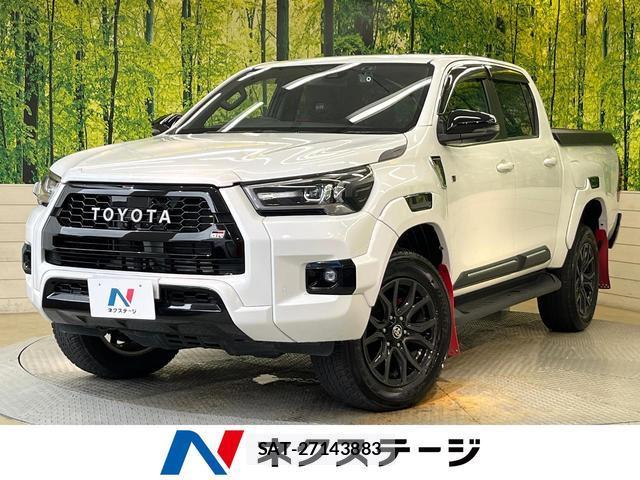 Toyota HILUX 2023-11 8817810-0