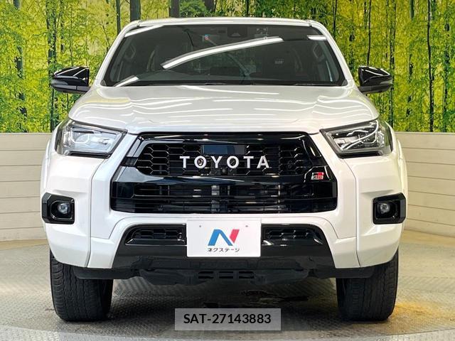 Toyota HILUX 2023-11 8817810-13