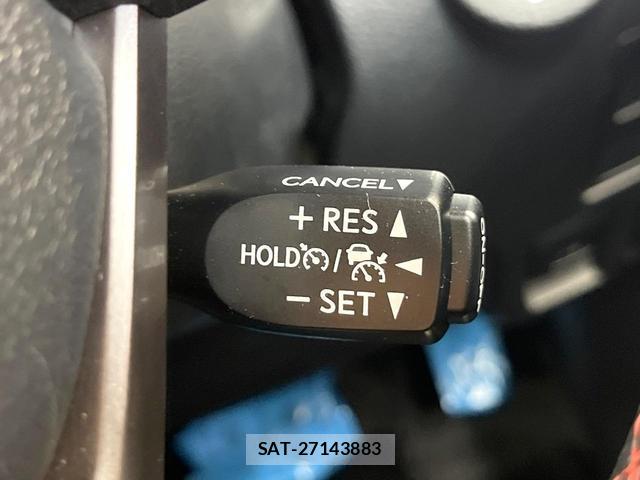 Toyota HILUX 2023-11 8817810-6