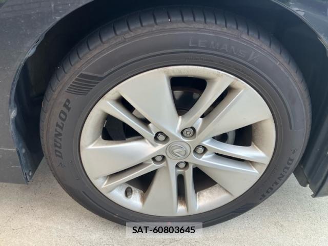 Lexus HS 2012-08 8812356-6