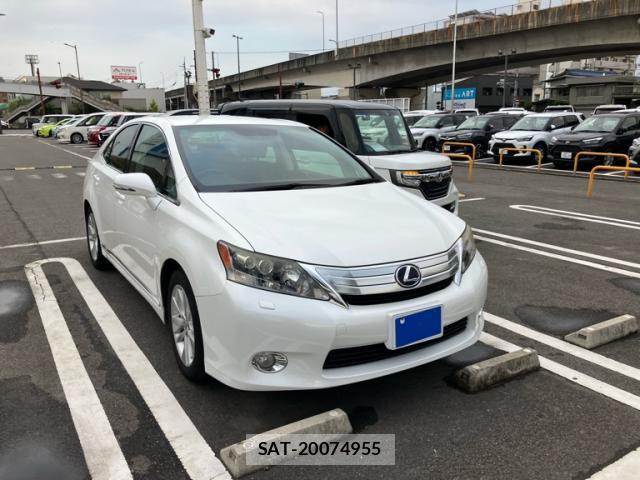 Lexus HS 2009-12 8814558-1