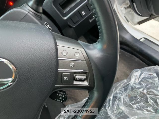 Lexus HS 2009-12 8814558-16