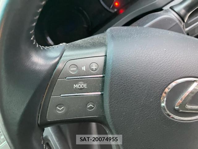 Lexus HS 2009-12 8814558-17