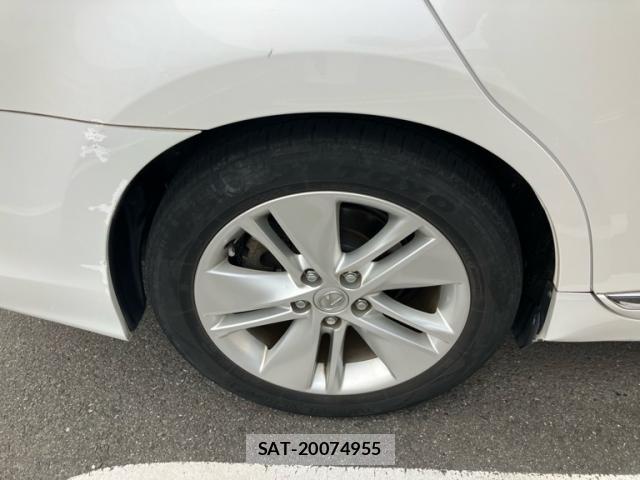 Lexus HS 2009-12 8814558-4