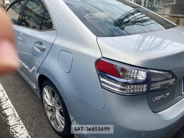 Lexus HS 2010-04 8815221-1