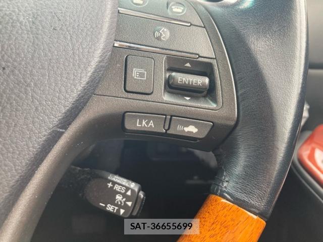 Lexus HS 2010-04 8815221-16