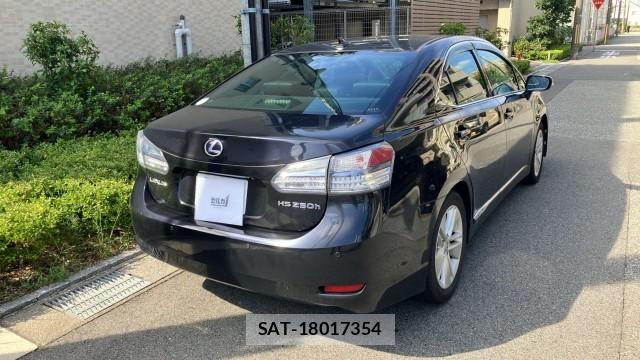 Lexus HS 2010-03 8815526-13