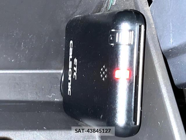 Suzuki HUSTLER 2015-05 8812865-6