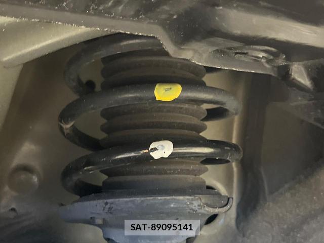 Suzuki HUSTLER 2022-02 8817518-19