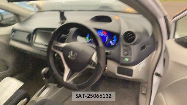 Honda INSIGHT 2009-04 8813762-5