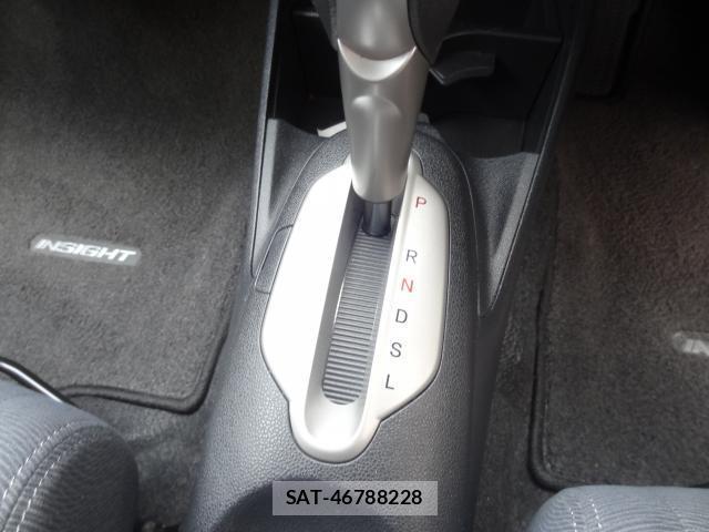 Honda INSIGHT 2011-09 8814870-19
