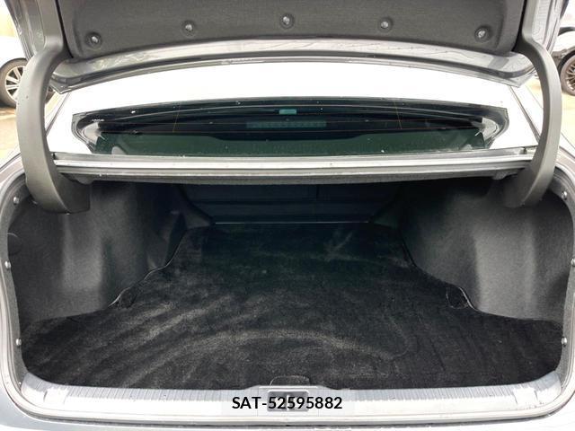 Lexus IS 2021-09 8812226-13