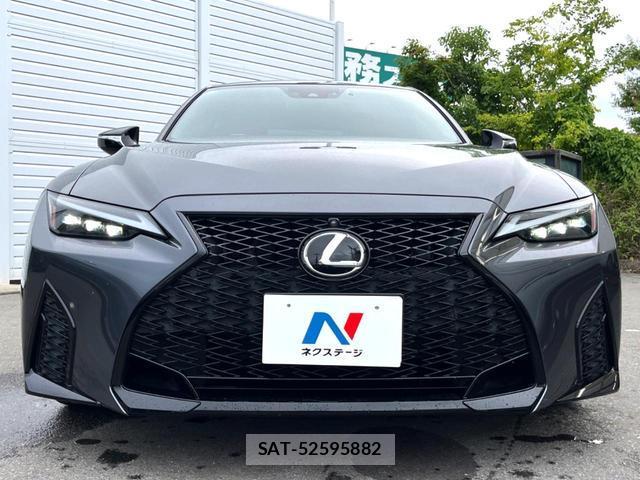 Lexus IS 2021-09 8812226-14
