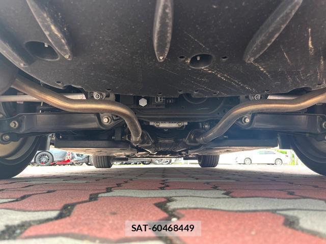 Lexus IS 2023-10 8813209-18