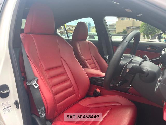 Lexus IS 2023-10 8813209-8