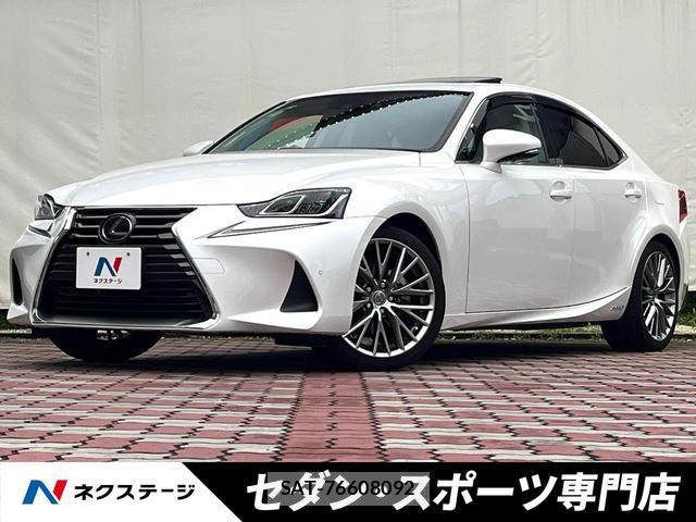 Lexus IS 2018-11 8813214-0