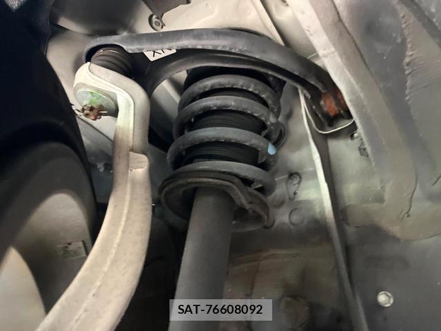 Lexus IS 2018-11 8813214-19