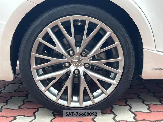 Lexus IS 2018-11 8813214-4