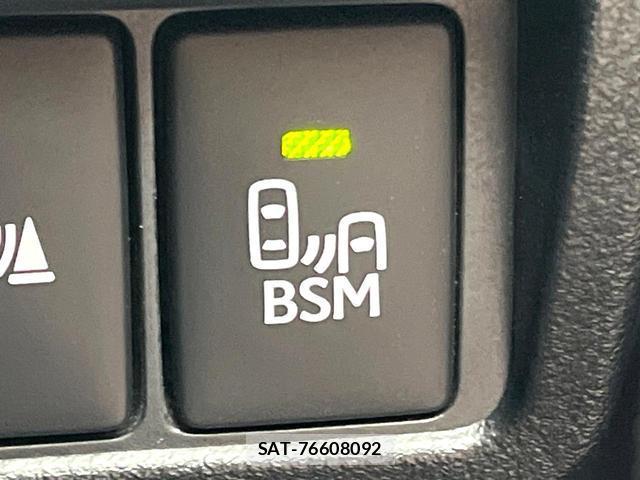 Lexus IS 2018-11 8813214-5