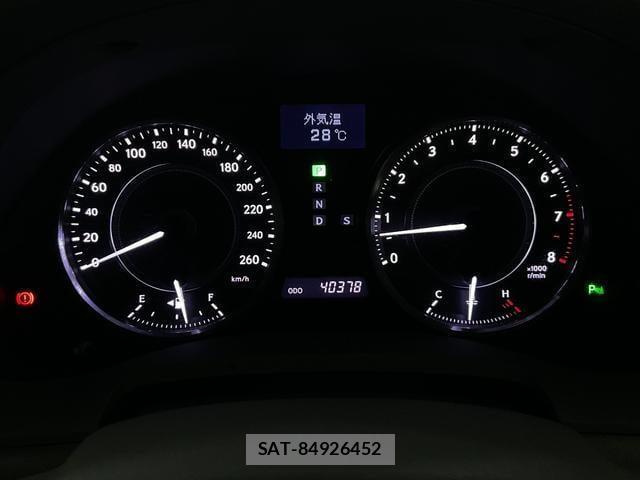 Lexus IS 2013-06 8817391-11