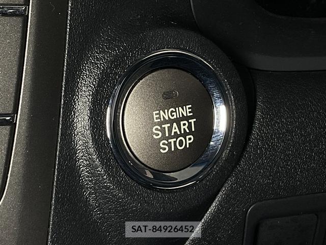 Lexus IS 2013-06 8817391-17