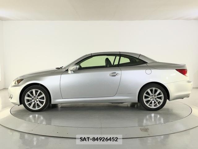 Lexus IS 2013-06 8817391-3