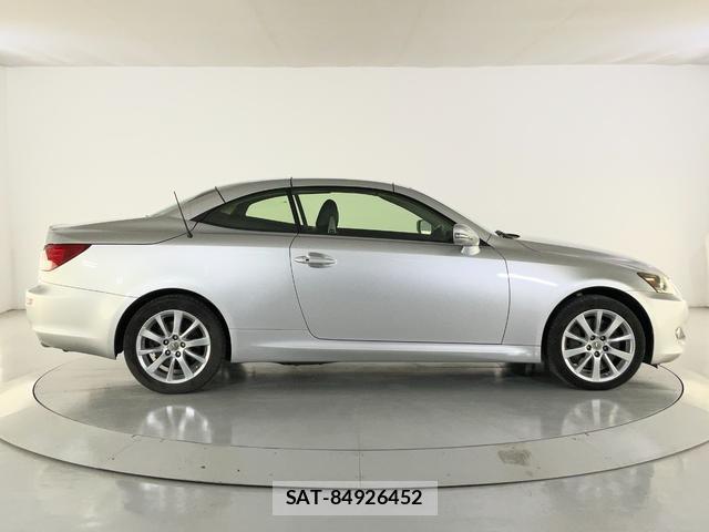 Lexus IS 2013-06 8817391-7