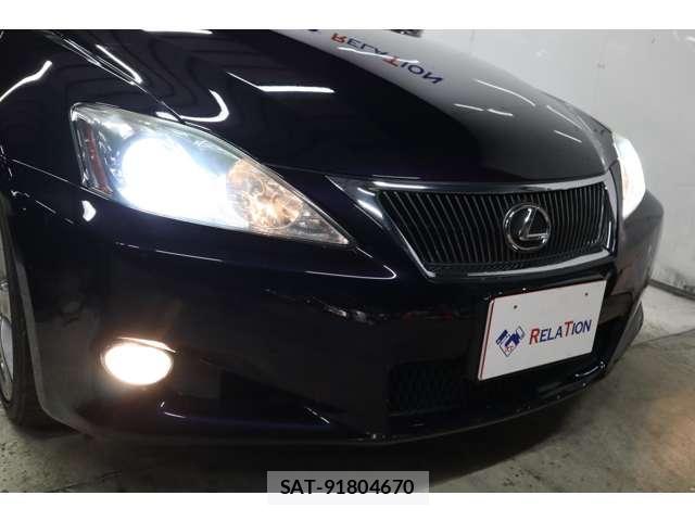 Lexus IS 2010-07 8817441-16