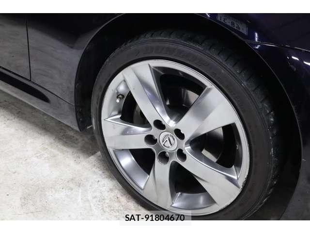 Lexus IS 2010-07 8817441-6