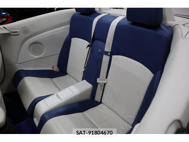 Lexus IS 2010-07 8817441-8