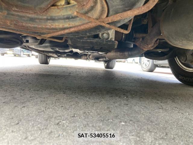 Toyota ISIS 2011-09 8813603-9
