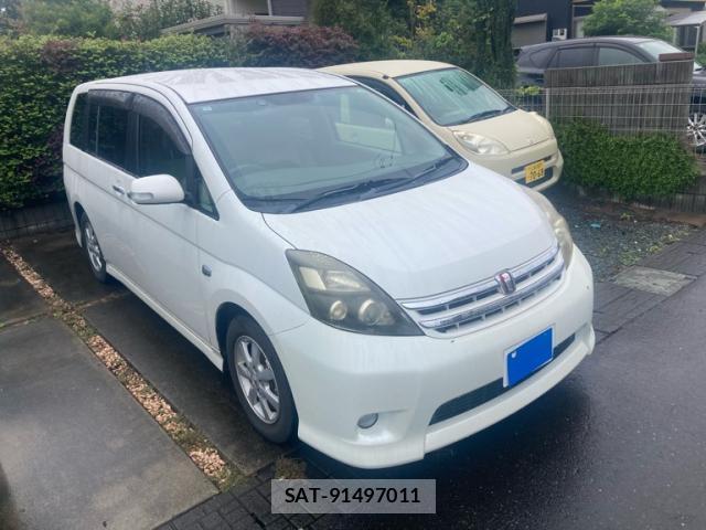 Toyota ISIS 2009-11 8813847-1