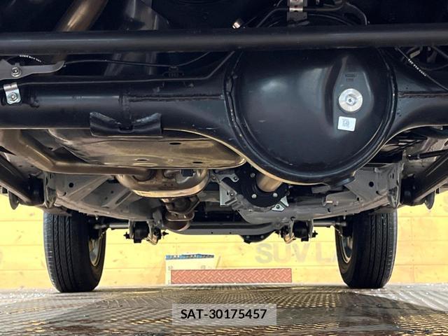 Suzuki JIMNY 2026-03 8812652-18