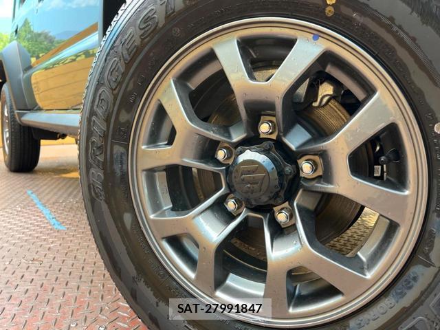 Suzuki JIMNY 2026-03 8813724-12