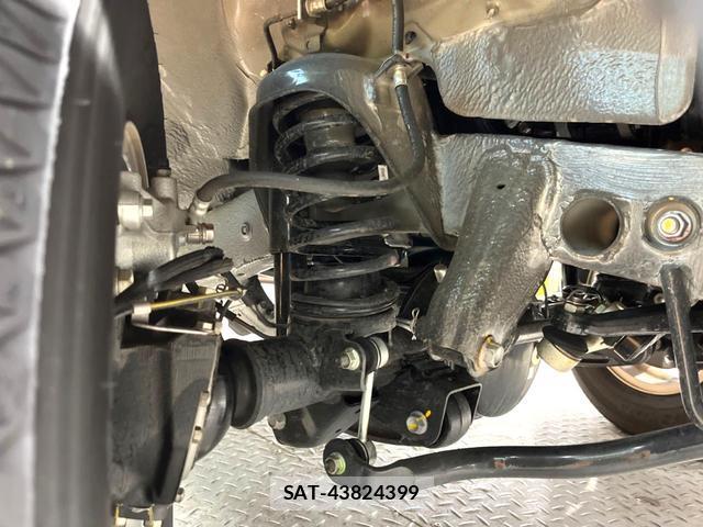 Suzuki JIMNY 2025-07 8815080-19