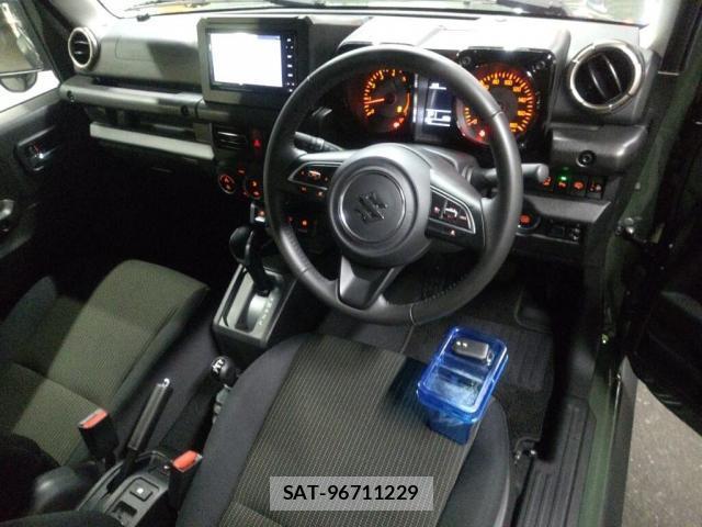 Suzuki JIMNY 2025-04 8816027-2