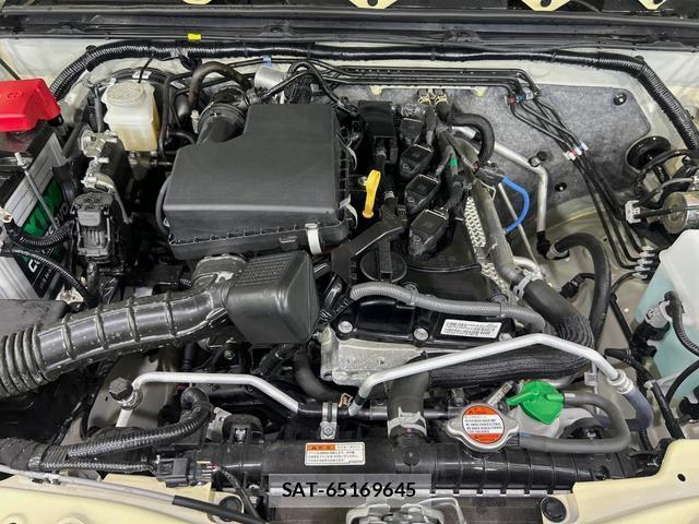 Suzuki JIMNY 2025-10 8817598-18