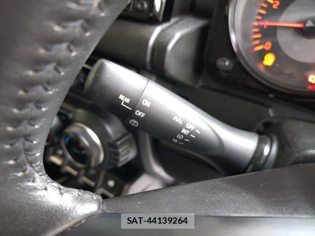 Suzuki JIMNY 2022-07 8812247-12