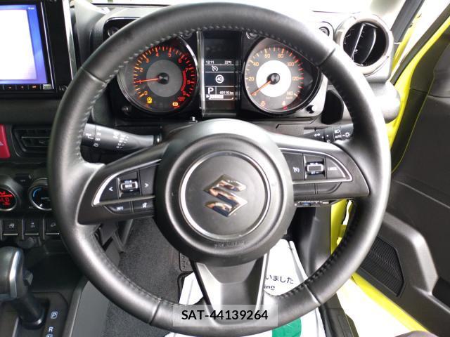 Suzuki JIMNY 2022-07 8812247-19