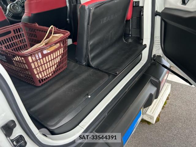 Suzuki JIMNY 2023-08 8813529-3