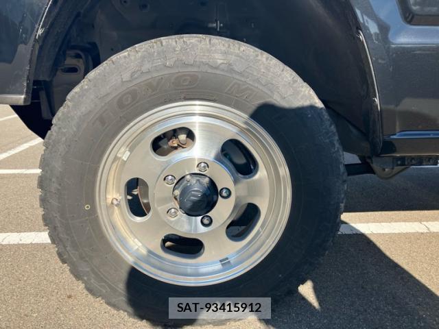 Suzuki JIMNY 2023-01 8814439-6