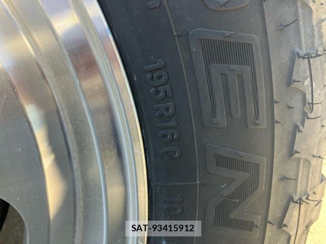 Suzuki JIMNY 2023-01 8814439-7