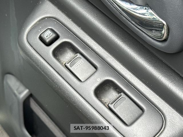Suzuki JIMNY 2016-05 8815695-18