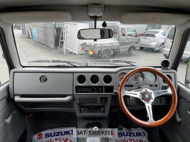 Suzuki JIMNY 1997 8816092-2