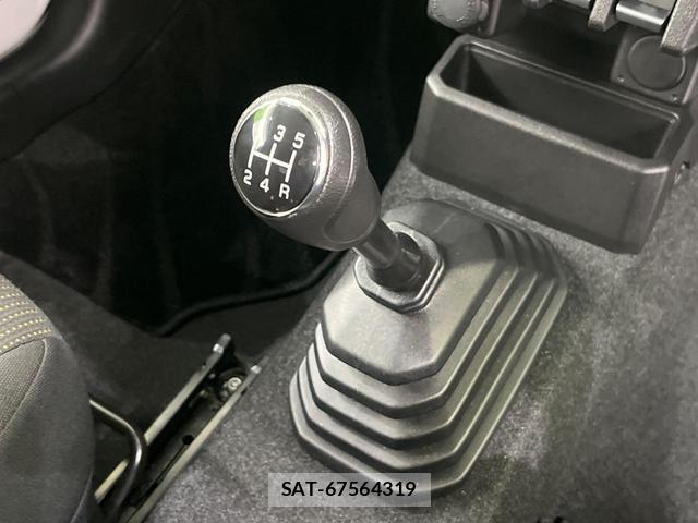 Suzuki JIMNY 2020-03 8817501-2