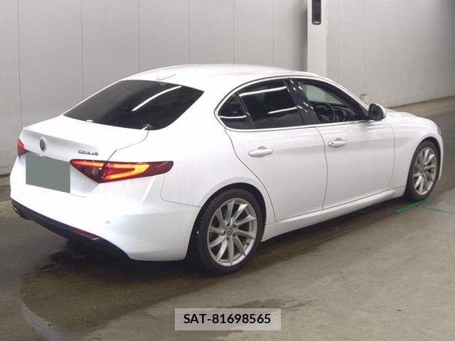 ALFA ROMEO Junior 2018-09 8816201-1