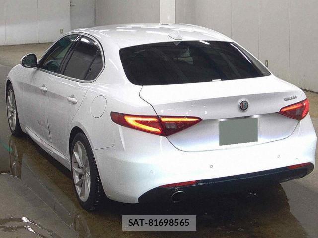 ALFA ROMEO Junior 2018-09 8816201-3